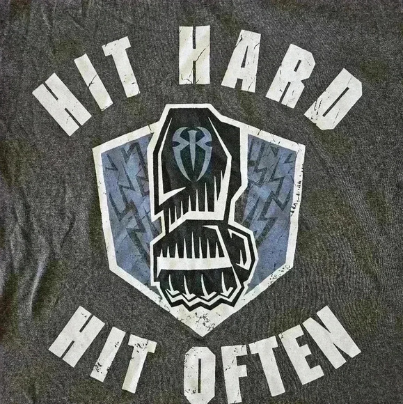WWE Mens Gray Roman Reigns Hit Hard Hit Often Short Sleeve Crew Neck Tee M - Picture 4 of 9